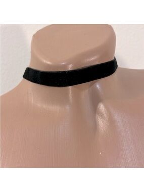 ASOS Black Velvet Choker